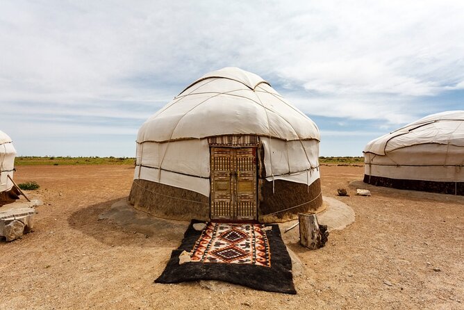 7-Day Uzbekistan with the Local: From Blue Domes to Mountains - Day 6 in Jizzakh: the road and the food stop