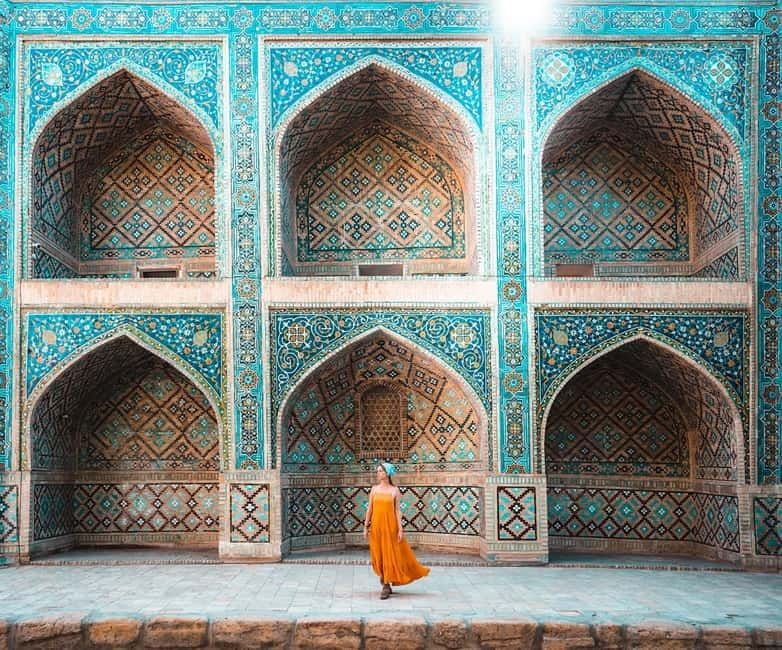 All You Need To Know About Bukhara. A Walk In The Town - The Ark area and Bolo Haouz Mosque
