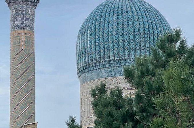 Ancient and Modern Tour in Samarkand with Transport - Siyab Bazaar, where Samarkand feels close to home
