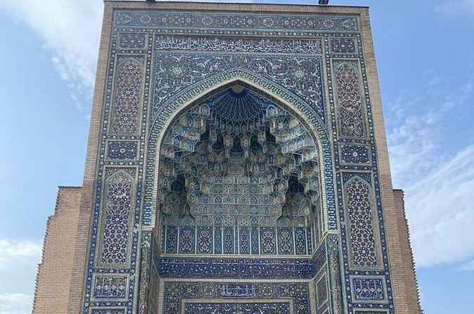 Ancient and Modern Tour in Samarkand with Transport - Shah-i-Zinda and the most atmospheric stop