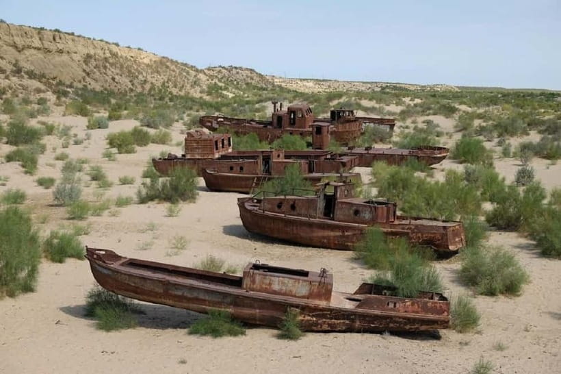 Aral Sea Tour from Nukus 1 night / 2 days - Day 2: Ustyurt Plateau, Kurgancha Kala, and Sudochie Lake