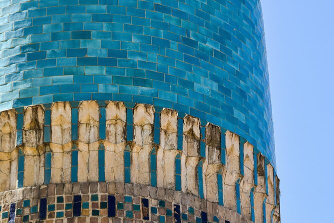 Bukhara City Walking Tour - Poi Kalyan brings the grand scale