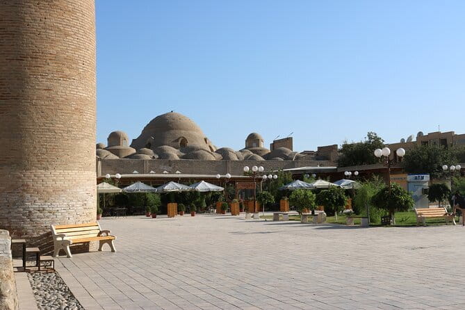 Bukhara: Walking Tour with a Small Group - Starting at Lyabi-Hauz and the old caravan route