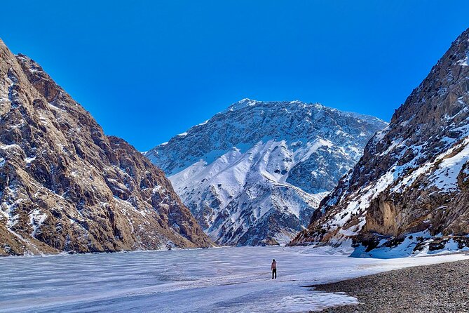 From Samarkand: Day Trip to Tajikistan's Seven Lakes - Reaching the first six lakes