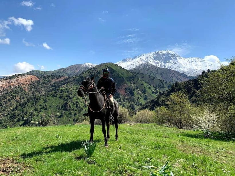 From Tashkent: Chimgan Valley Hiking Day Trip - The morning ride from Tashkent