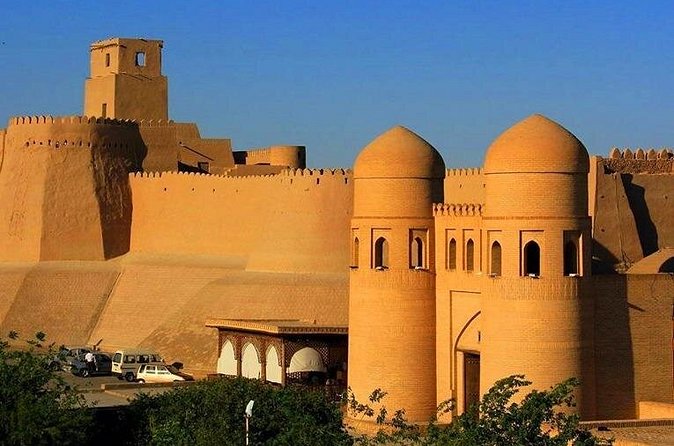 Khiva day tour - Tash-Khovli Palace and the life of the court