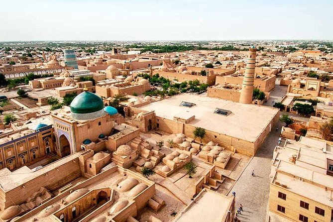 Khiva day tour - Mukhammad Amin Khan Madrasah and Kalta-Minor