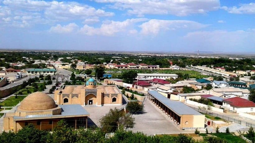 Kyzylkum Desert tour from Samarkand (1Night 2 Days) - Nurata gives the first day a strong start