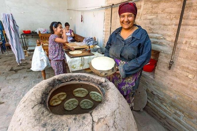 Master Class - Uzbek Bread (Khiva) - Why bread is a smart break from Khiva sightseeing