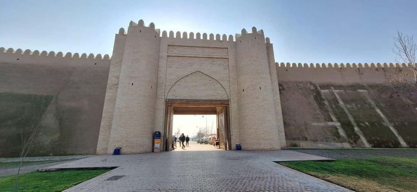 One day tour to Shakhrisabz: Motherland of Amir Temur - Kuk Gumbaz Mosque and Persian design