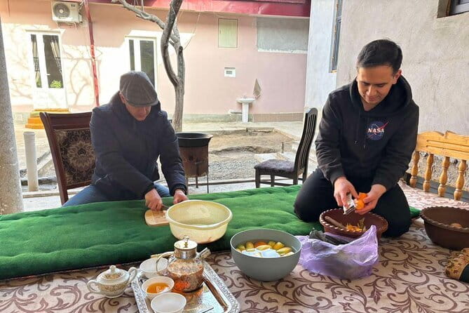 Plov Cooking Class at Local Uzbek House - Learning plov in a traditional qozon