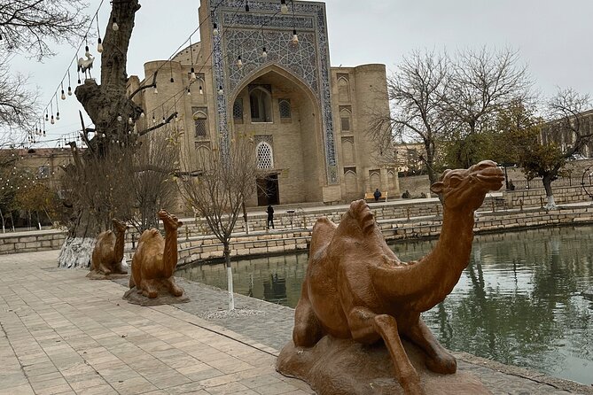 Private Tour in 3 top Places Outside of Bukhara City - Chor Bakr: a quieter stop with a strong religious link