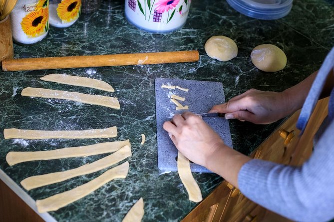 Private Traditional Uzbek Cooking Class in a Lovely Tashkent Home - What the warmest feedback tells you