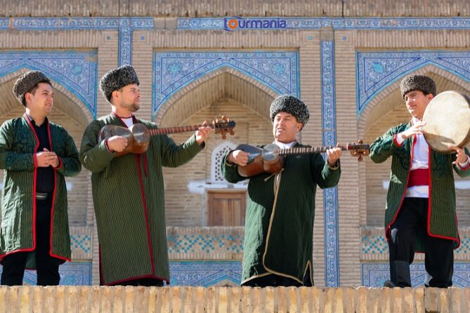 Samarkand Historical City Highlights Guided Walking Tour - Bibi-Khanym Mosque and the story behind its scale