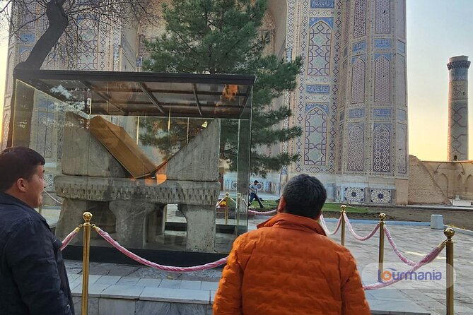 Samarkand Historical City Highlights Guided Walking Tour - Walking distance, heat, and the 9:00 am start
