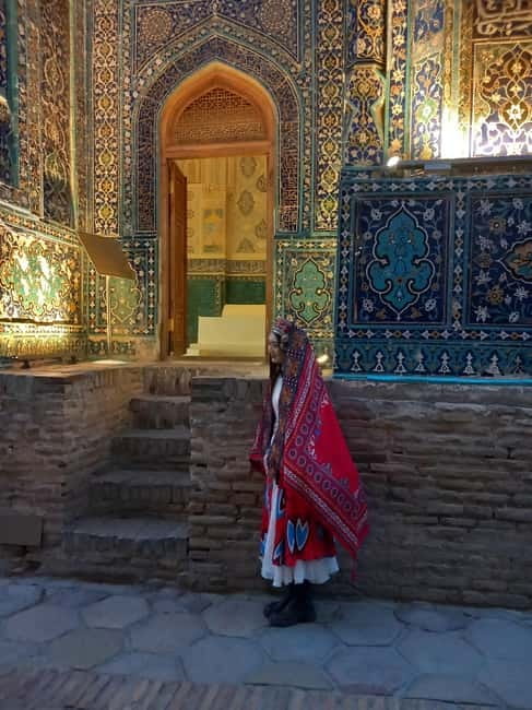 Samarkand One Day Tour: one day walking & group tour - Hazrat Khizr Mosque brings a quieter pause