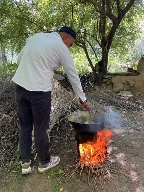 Samarkand: Uzbek Cooking Class in a Village Home - Learning plov over a wood fire
