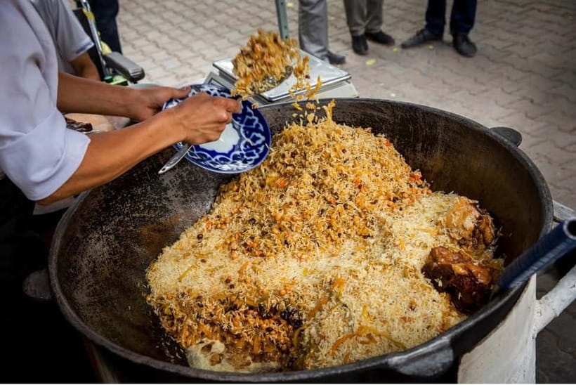 Tashkent: 4 Hour Food Tour and Metro Journey with a Guide - What the $100 price really buys