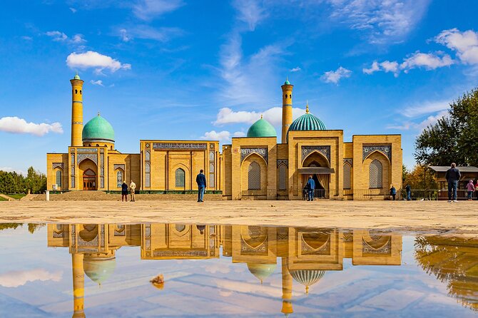 Tashkent City Highlights Guided Walking Tour - Independence Square and the official face of Uzbekistan