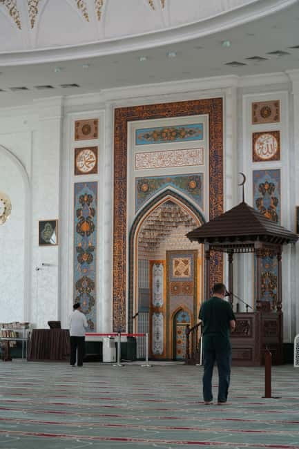 Tashkent: City Tour with Pro Photography, Lunch & Dinner - Independence Square and Tashkent’s public spaces