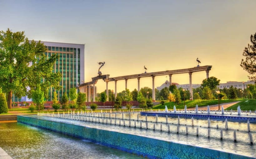 Tashkent: Hidden Gems Walking Tour with Local Snacks - Courtyards, cafes, mosaics, and rooftop views