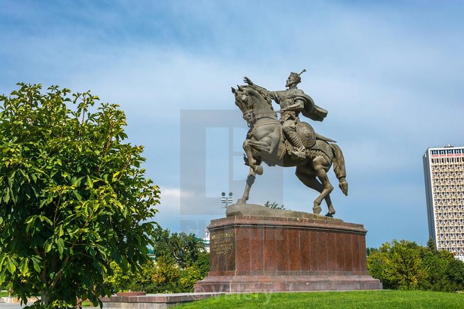 Tashkent Walking Tour with Local Lady / Gentleman - Why this short private tour works well in Tashkent